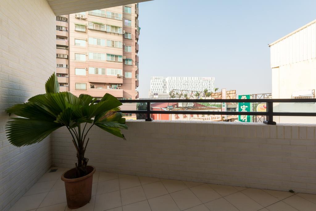 Tainan Sweet Home Екстер'єр фото